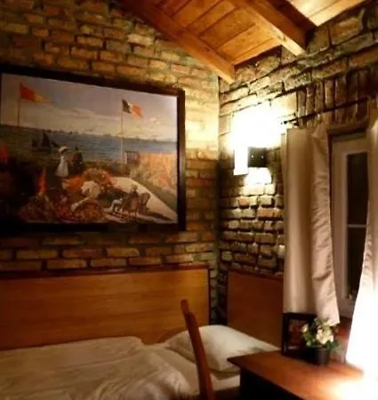 Pensjonat Trzy Dęby Debogora