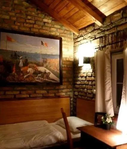 Pensjonat Trzy Dęby Debogora